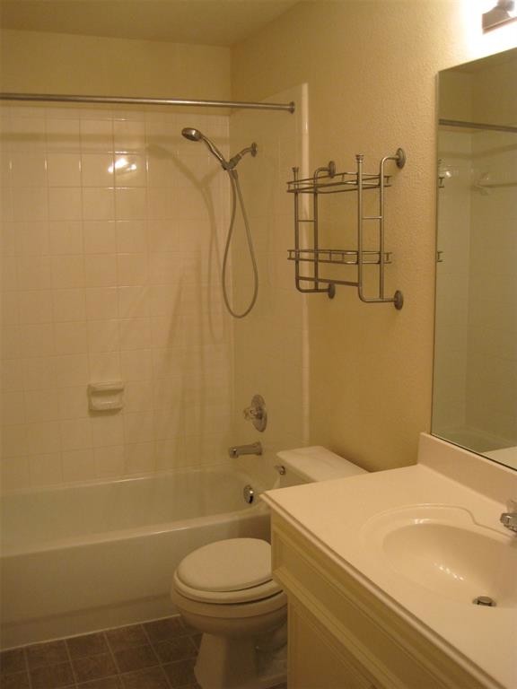 Building Photo - 4618 Red Lake Ln
