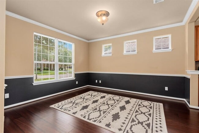Foto del edificio - 5310 Tulip Glen Ct