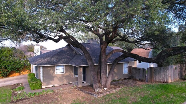 Building Photo - 13001 Odie Ln