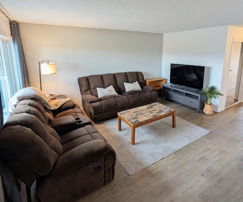 Foto principal - 1009 W 30th Ave