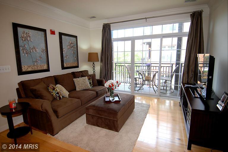 Foto principal - 1451 Belmont St NW