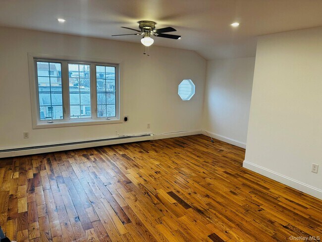 Foto del edificio - 3-44 Beach 87th St