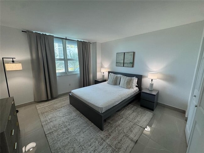 Foto del edificio - 1155 Brickell Bay Dr