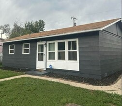 Building Photo - 1110 Norwood Ave