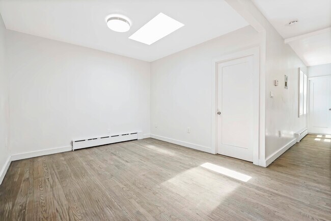 Foto del edificio - 309 Covert St