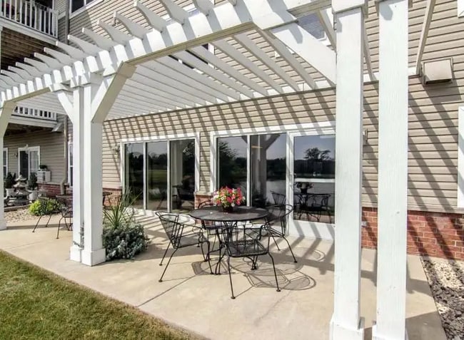 Building Photo - Prairie Oaks II Senior Apartments