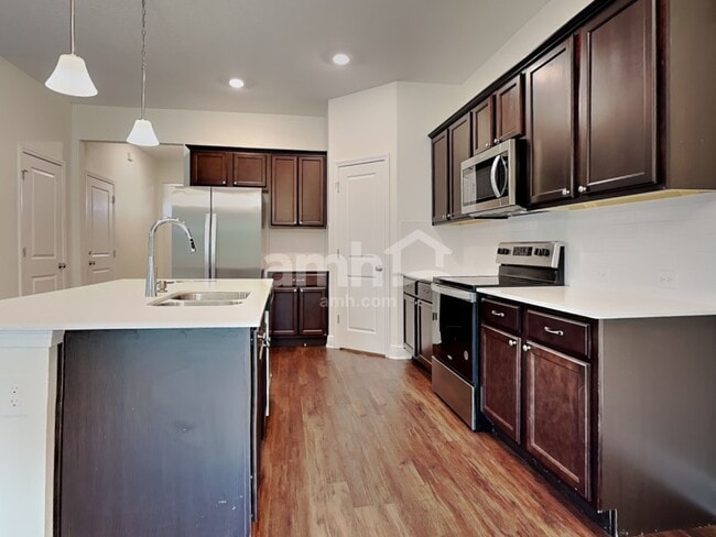 Building Photo - 20200 Calla Lily Dr