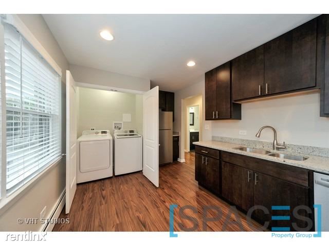 Building Photo - 3734 W Wrightwood Ave