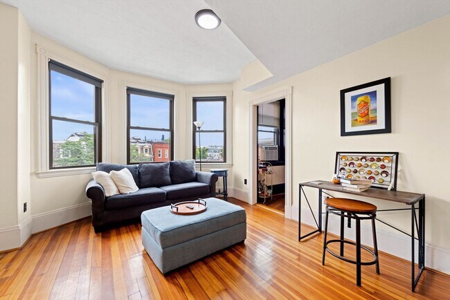 Foto del edificio - 141 Emerson St