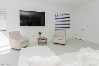 Building Photo - 5868 Agostino Way