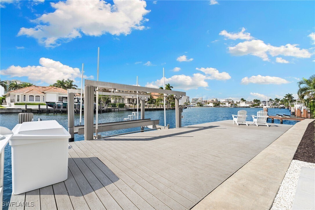 Foto del edificio - 3737 Crayton Rd