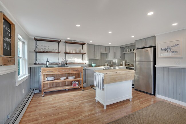 Foto del edificio - 1704 Beverly Ave