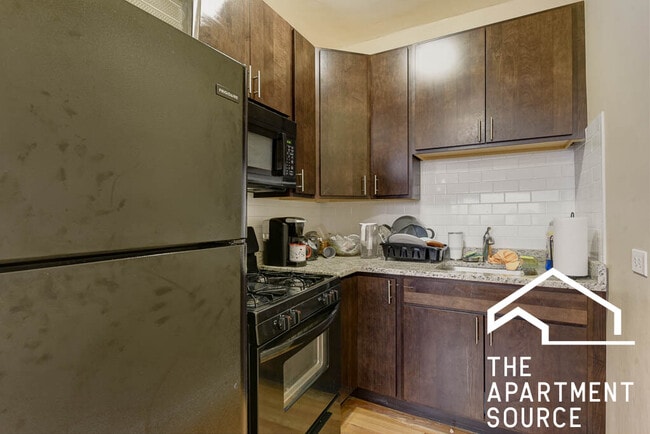 Foto del edificio - 2801 N Keating Ave