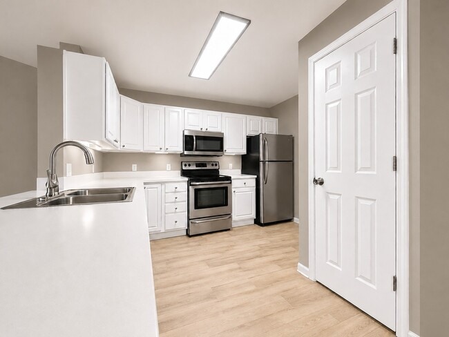 Building Photo - Keystone Lake Apartments