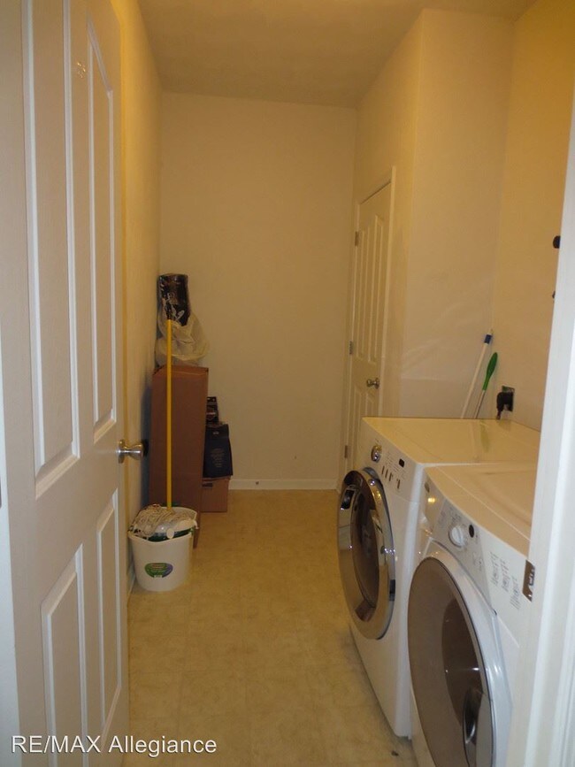 Foto del edificio - 3 br, 2.5 bath House - 5817 REON COURT