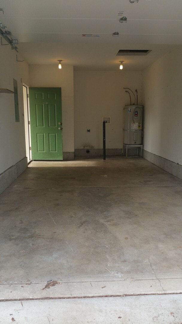 Building Photo - 4556-4558 Aster St