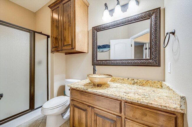 Foto del edificio - 7522 S Lake Dr