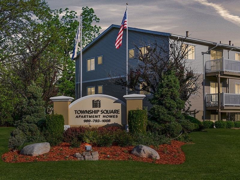 Township Square Apartments Saginaw, MI