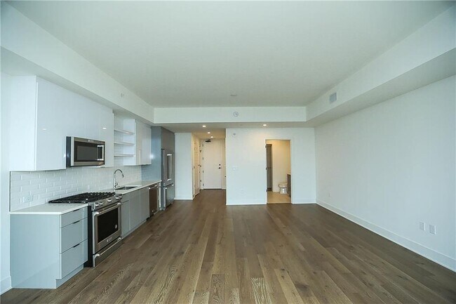 Building Photo - 788 West Marietta St NW