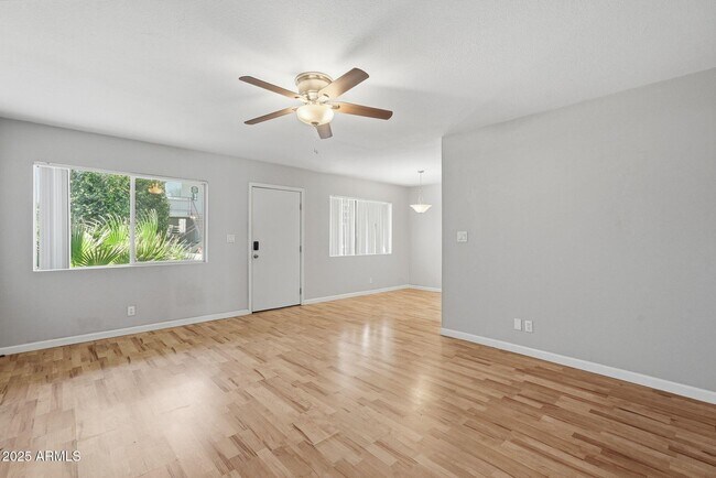 Foto del edificio - 1702 W Tuckey Ln