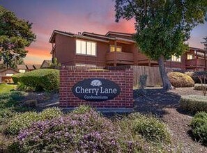Building Photo - 426 Cherry Ln