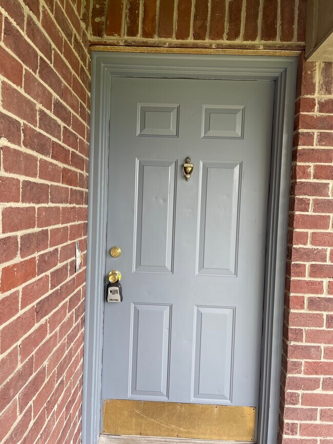 Foto del edificio - 1010 Sun Meadow Ct