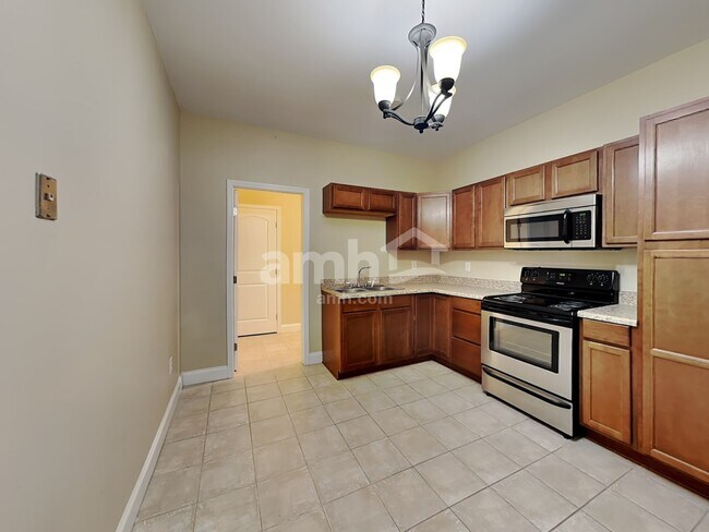 Building Photo - 114 Stiles Dr
