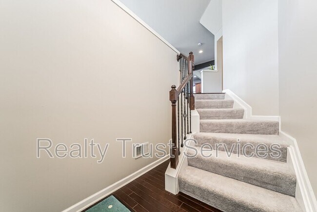 Building Photo - 6575 Park Pointe Ct