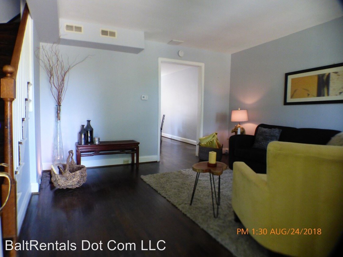 Primary Photo - 3 br, 1.5 bath House - 907 North Hill Road