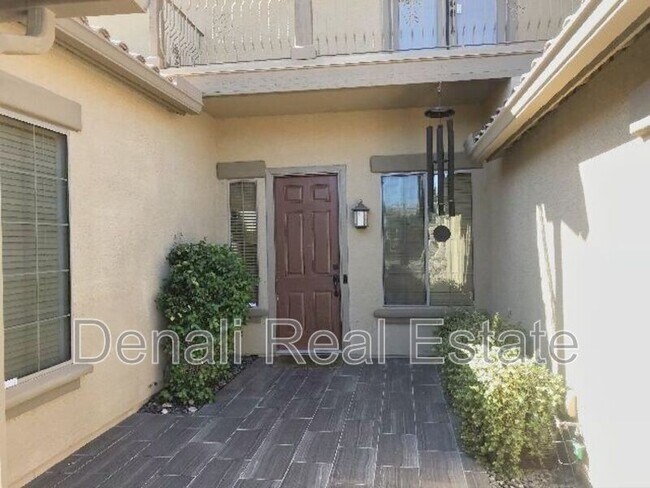 Foto del edificio - 1091 E Hopkins Rd