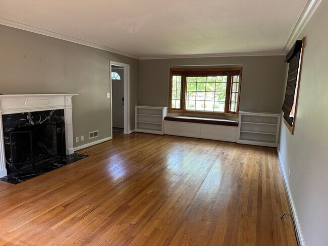 Foto del edificio - Brick Cape Cod in Upper Arlington School D...