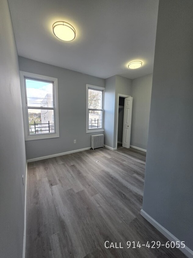 Photo - 157 Voss Ave-