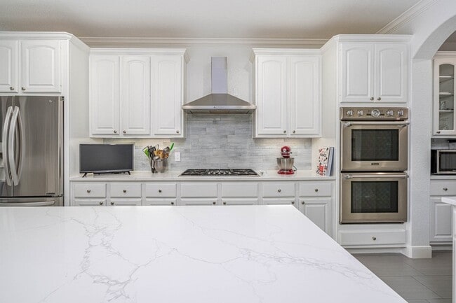 Building Photo - 5907 Ballina Canyon Ln