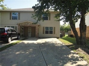 Building Photo - 917 N Brents Ave