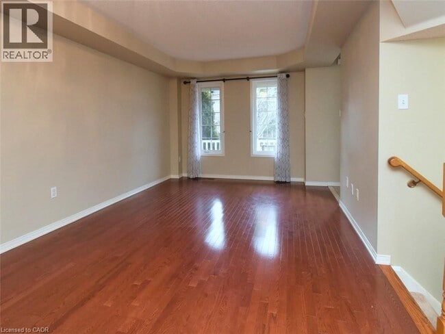 Building Photo - 115 Gatwick Dr