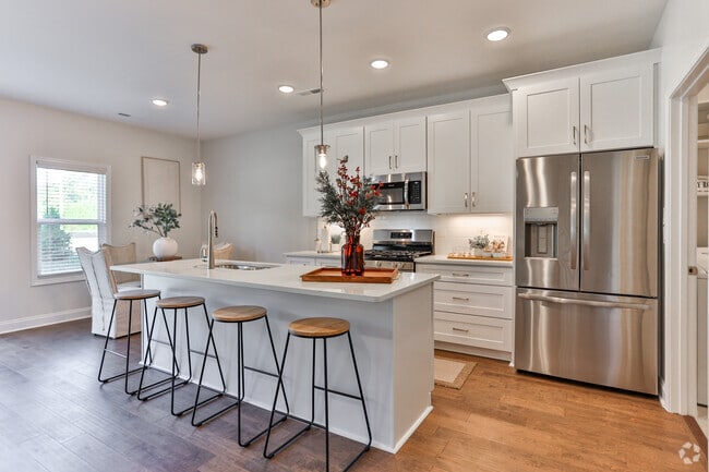 Interior Photo - Poplar Creek