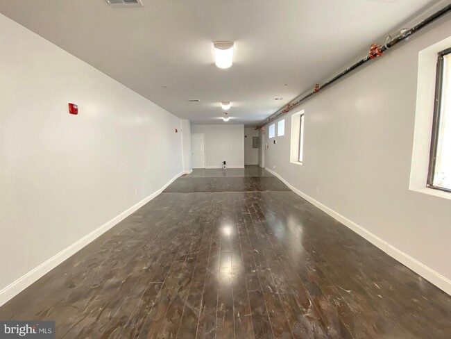 Building Photo - 741 N 37th St