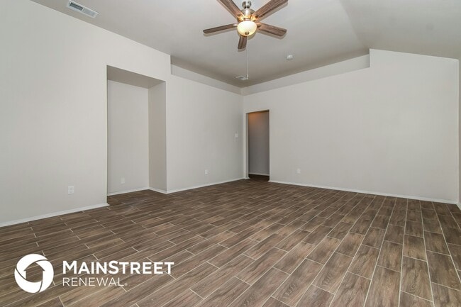 Building Photo - 1501 Kelly Ln