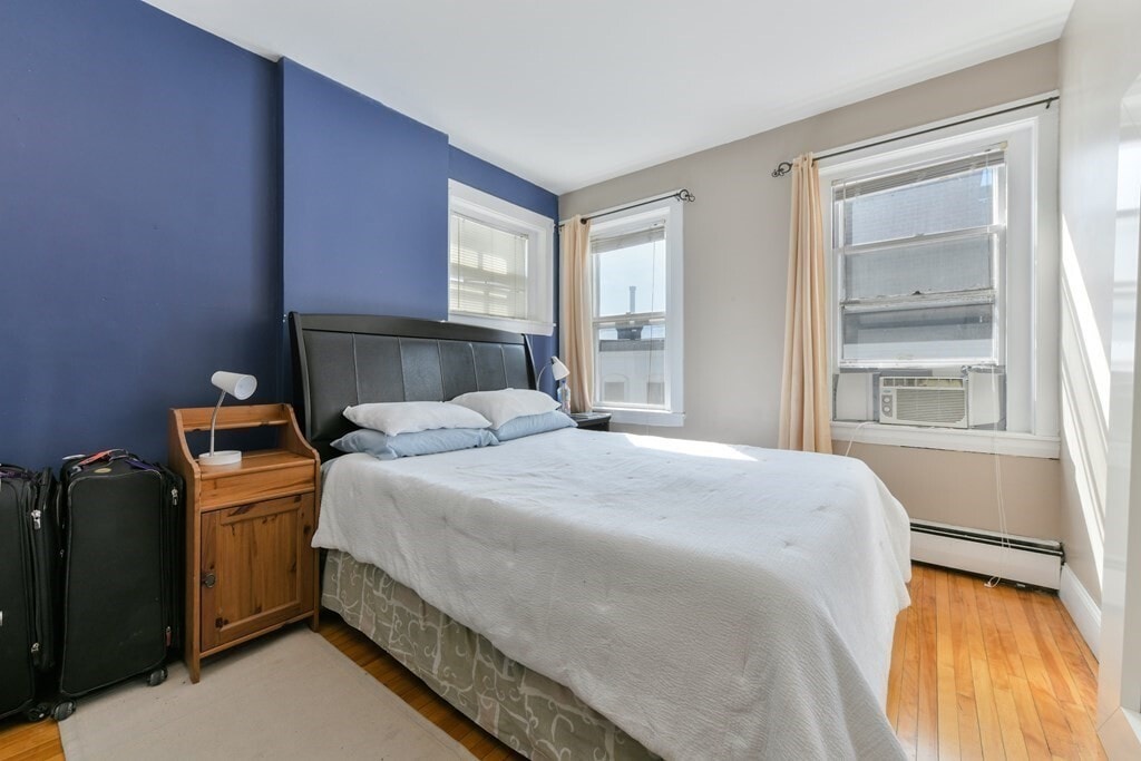 Primary Photo - 3 Arlington St