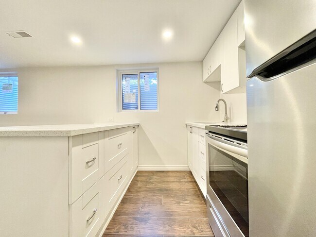 Photo du bâtiment - 31 Rendale Ave