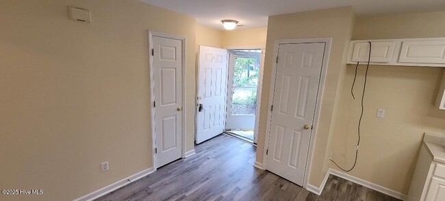 Foto del edificio - 3960 Winds Ridge Dr