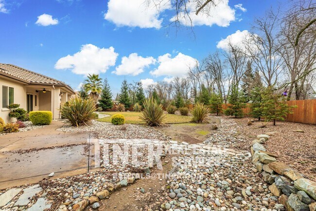 Foto del edificio - Stunning Cameron Park Home