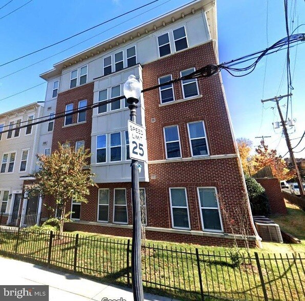 Primary Photo - 2610 Sheridan Rd SE