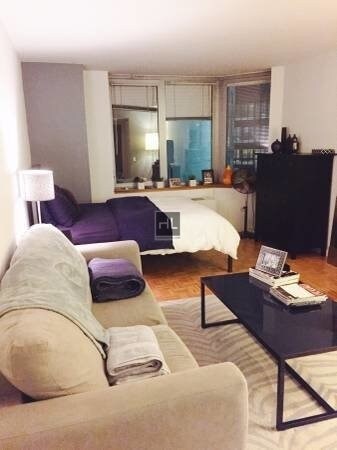 Foto principal - 500 W 43rd St