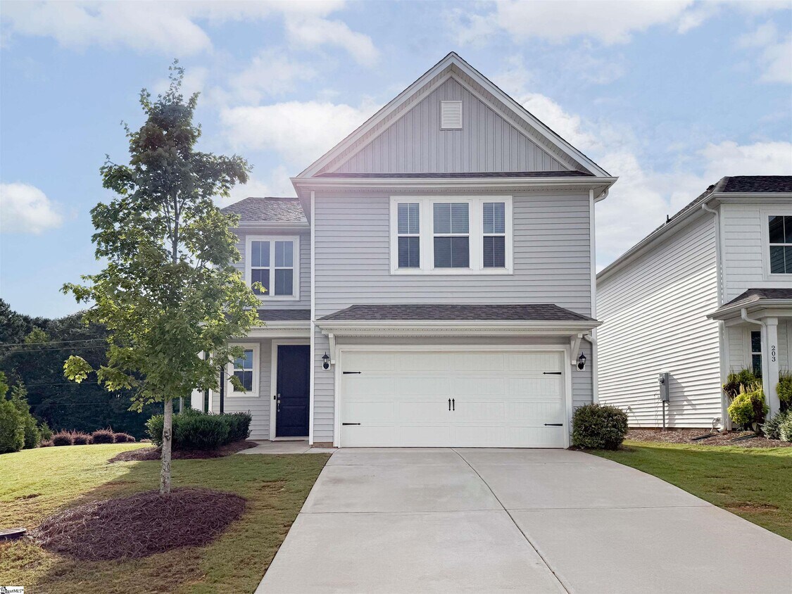 Foto principal - 315 Bryland Wy