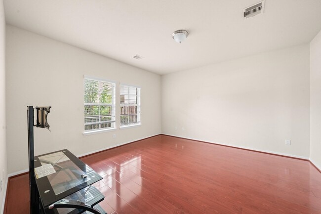 Building Photo - 7502 Autumn Sun Dr