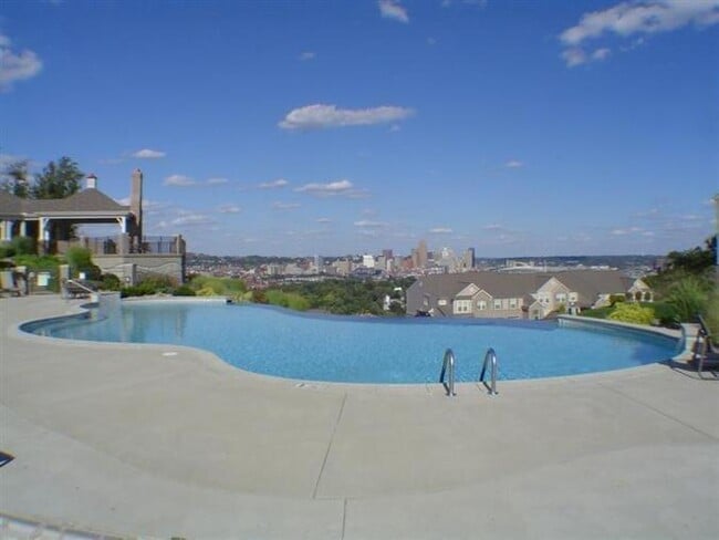 Building Photo - 459 Pinnacle Way