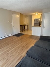 Building Photo - 82 Boylston Ln