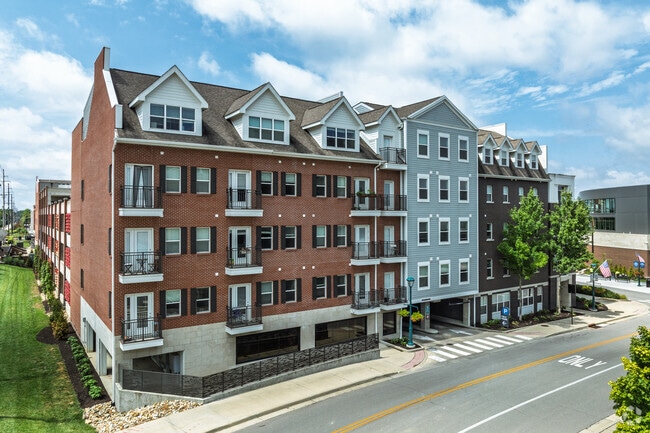 Primary - Flats at Switch