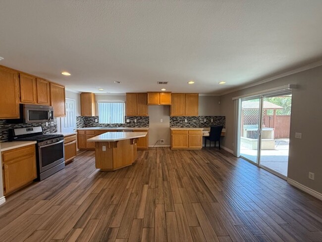 Foto del edificio - Beautiful Home located in Sunbow